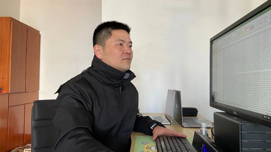 在线新经济产业_AI视频剪辑_视频生成